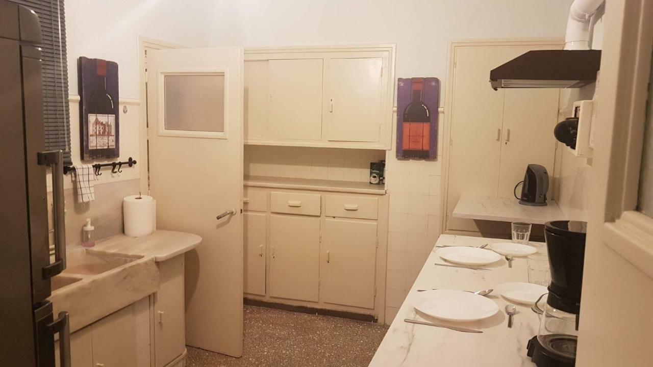 Violet Errathens Apartment - Athens Center, 7 Bd, 3 Bath Bagian luar foto