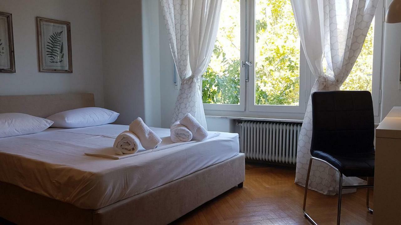 Violet Errathens Apartment - Athens Center, 7 Bd, 3 Bath Bagian luar foto