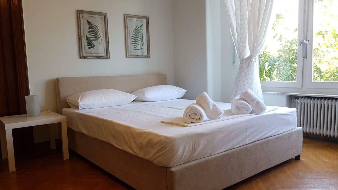 Violet Errathens Apartment - Athens Center, 7 Bd, 3 Bath Bagian luar foto