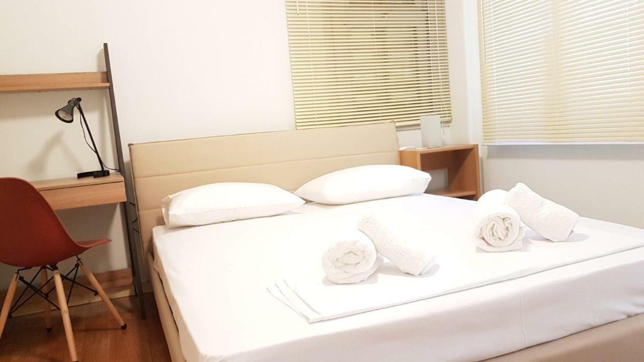 Violet Errathens Apartment - Athens Center, 7 Bd, 3 Bath Bagian luar foto
